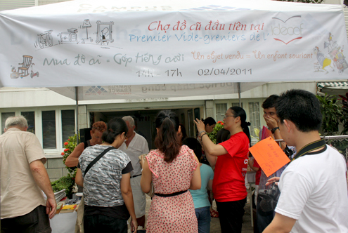 Marché aux puces français au coeur de Saigon